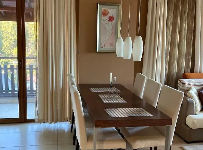 за гости свети трифон 아파트 팜포로보